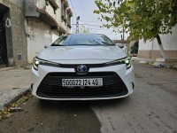 سيارات-toyota-corolla-2024-hybride-awd-خنشلة-الجزائر