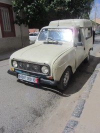 سيارات-renault-4-1980-6-غرف-البويرة-الجزائر