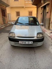 voitures-renault-clio-2-2001-extreme-les-eucalyptus-alger-algerie