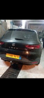 moyenne-berline-seat-leon-2014-batna-algerie