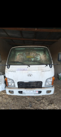 camion-hyundai-hd-35-2018-relizane-algerie