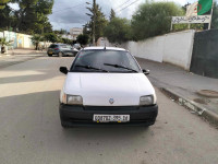 voitures-renault-clio-1-1995-les-eucalyptus-alger-algerie