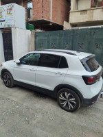 voitures-volkswagen-t-cross-2024-algerie