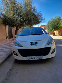 voitures-peugeot-207-plus-2013-tighennif-mascara-algerie