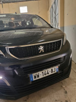 automobiles-vehicules-peugeot-expert-2024-traveller-dar-el-beida-alger-algerie