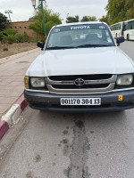 voitures-toyota-hilux-2004-chetouane-tlemcen-algerie