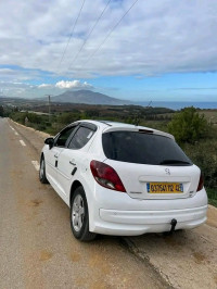 voitures-peugeot-207-2012-allure-ahmar-el-ain-tipaza-algerie