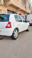 voitures-renault-clio-campus-2014-bye-ain-temouchent-algerie