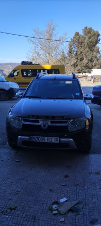 voitures-dacia-duster-2012-ambiance-bougaa-setif-algerie