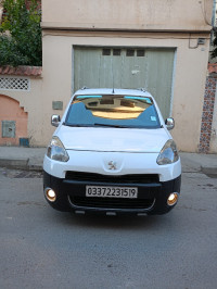 voitures-peugeot-partner-2015-b9-tola-el-eulma-setif-algerie