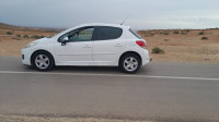 voitures-peugeot-207-2012-sidi-boussaid-mascara-algerie