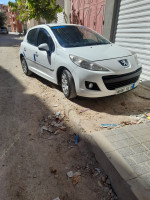 citadine-peugeot-207-2013-salah-bey-setif-algerie