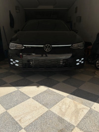 voitures-volkswagen-golf-8-2023-gtd-guelma-algerie