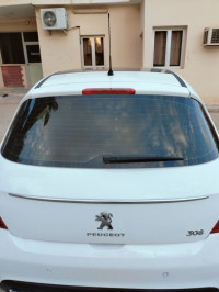 voitures-peugeot-308-2012-biskra-algerie