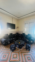 salons-canapes-salon-vendu-avec-2-angle-et-tables-4-poufs-ain-el-turck-oran-algerie