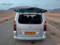 voitures-peugeot-tepee-2009-ras-el-aioun-batna-algerie