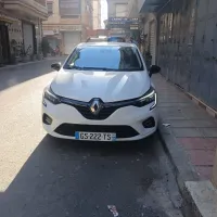 Renault Clio 5  2023 