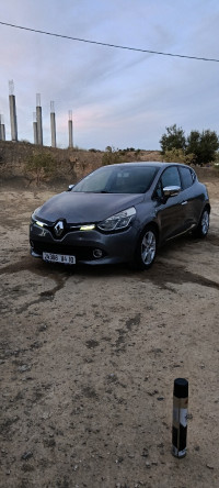 voitures-renault-clio-4-2014-limited-bordj-bou-arreridj-algerie