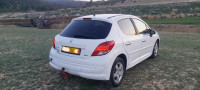 سيارة-صغيرة-peugeot-207-2012-allure-خنشلة-الجزائر