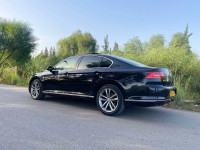 voitures-volkswagen-passat-2019-carat-hydra-alger-algerie