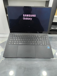 pc-portable-laptop-samsung-i7-12eme-generation-tiaret-algerie