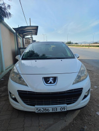 voitures-peugeot-207-2013-allure-blida-algerie