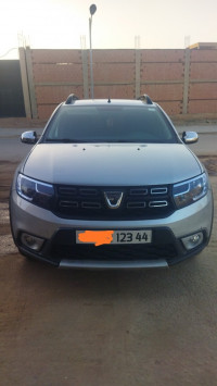 voitures-dacia-sandero-2023-stepway-el-attaf-ain-defla-algerie