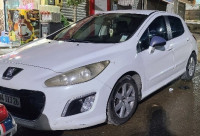 moyenne-berline-peugeot-308-2013-medea-algerie