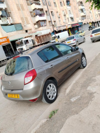 voitures-renault-clio-3-2011-dynamique-ain-bessem-bouira-algerie