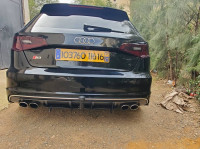 moyenne-berline-audi-s3-2016-sportback-chlef-algerie