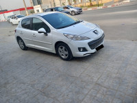 voitures-peugeot-207-2012-sportium-baraki-alger-algerie