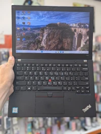 LENOVO THINKPAD X280   I7 8650U 8Th 8GB 256 SSD  HD