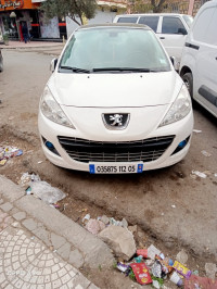 voitures-peugeot-207-2012-allure-batna-algerie