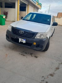 voitures-toyota-hilux-2014-legend-sc-4x2-aflou-laghouat-algerie