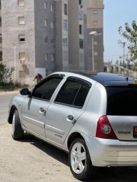 سيارات-renault-clio-2-2006-بوفاريك-البليدة-الجزائر