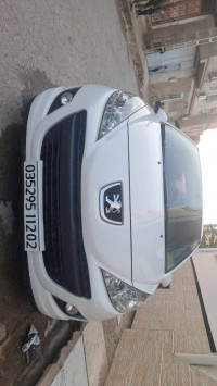 voitures-peugeot-207-2012-chlef-algerie