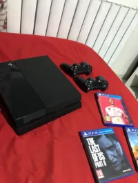 Ps4 fat/3 cd / 2 manettes