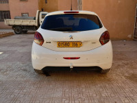 voitures-peugeot-208-2016-allure-facelift-mecheria-naama-algerie