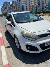 سيارات-kia-rio-2015-باب-الواد-الجزائر