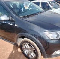 سيارات-dacia-sandero-2017-stepway-عشعاشة-مستغانم-الجزائر