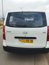 سيارات-hyundai-h1-2011-vitre6places-وهران-الجزائر