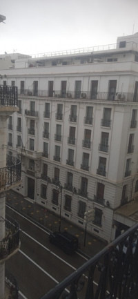 appartement-vente-f3-alger-centre-algerie