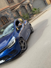 voitures-renault-clio-4-2018-gt-line-tazoult-batna-algerie