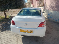 voitures-peugeot-301-2013-active-biskra-algerie