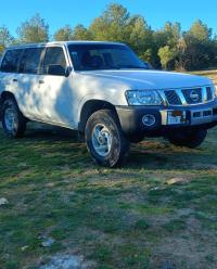 سيارات-nissan-patrol-long-2011-فرندة-تيارت-الجزائر