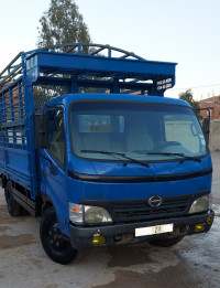 camion-hino-711-blida-algerie