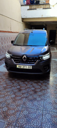 voitures-renault-kongo-2023-oran-algerie