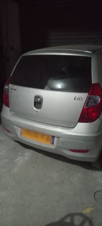 سيارات-hyundai-i10-2011-عين-بوسيف-المدية-الجزائر