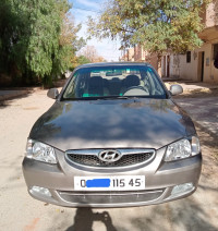 voitures-hyundai-accent-2015-gls-naama-algerie