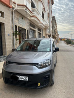 voitures-fiat-doblo-2024-mostaganem-algerie